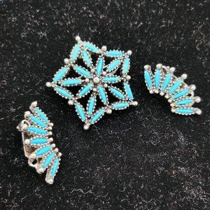 Vintage Southwestern Style Faux Turquoise Star Brooch & Clip Earring Set